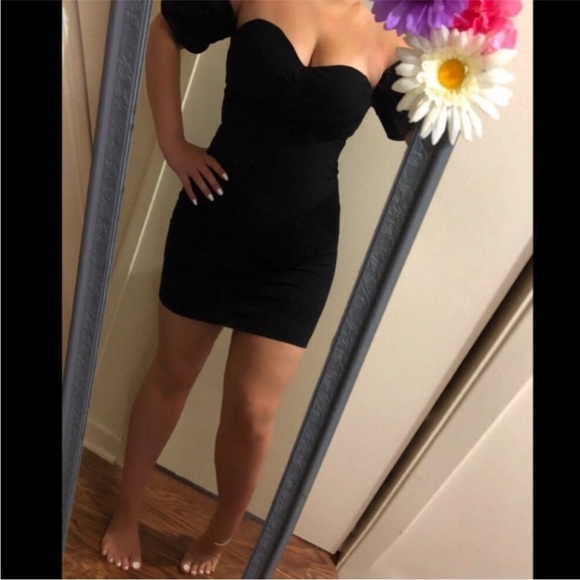 Fashion Nova dress - Picture 2 of 7